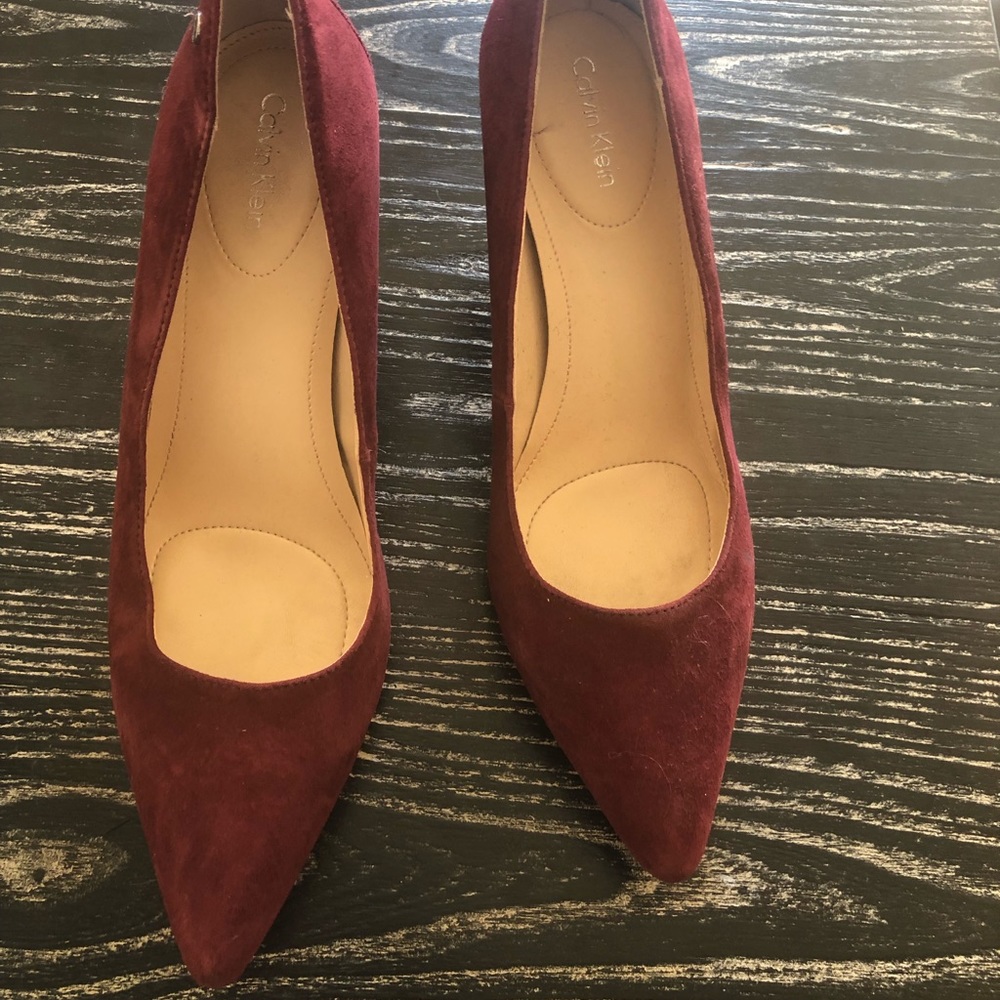 Calvin’s Klein suede pumps